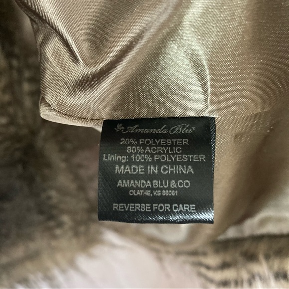 Amanda Blu Fuzzy Faux Fur Vest - Picture 5 of 10